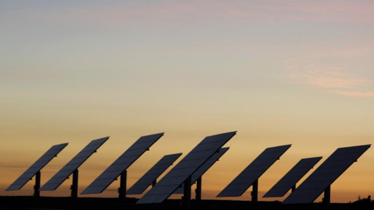 Küresel güneş enerjisi kurulumları yılın ilk yarısında yüzde 64 arttı Küresel güneş enerjisi kurulumları yılın ilk yarısında yüzde 64 arttı