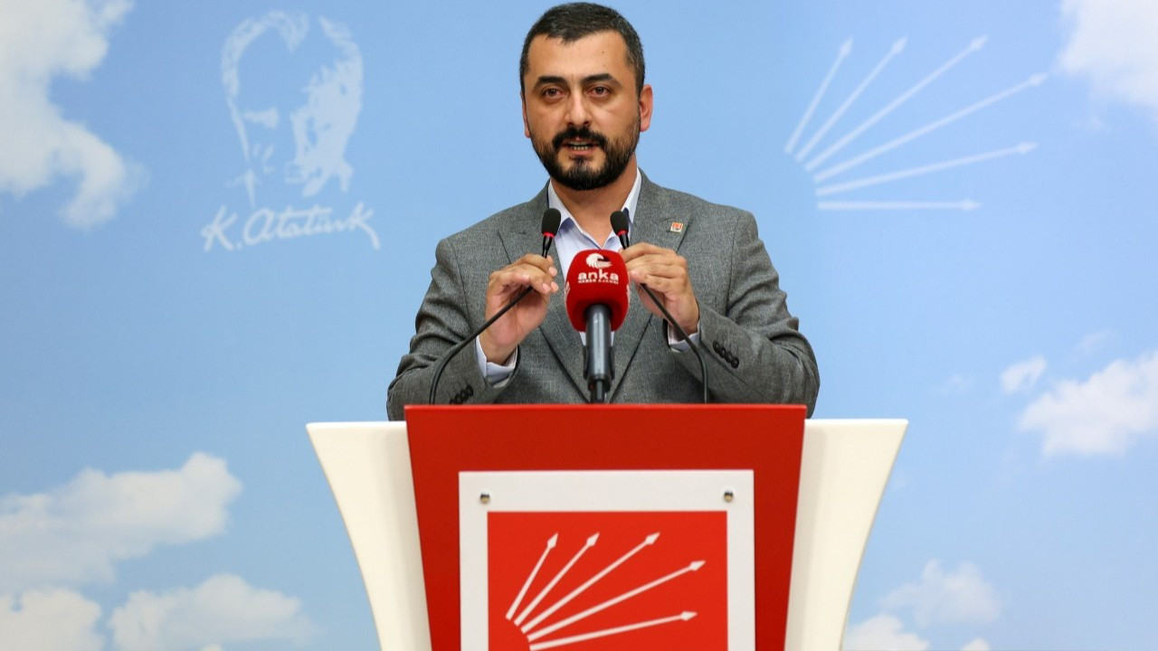 Eski CHP Genel Başkan Yardımcısı Eren Erdem: Aktif politika hayatımı sonlandırdım Eski CHP Genel Başkan Yardımcısı Eren Erdem: Aktif politika hayatımı sonlandırdım